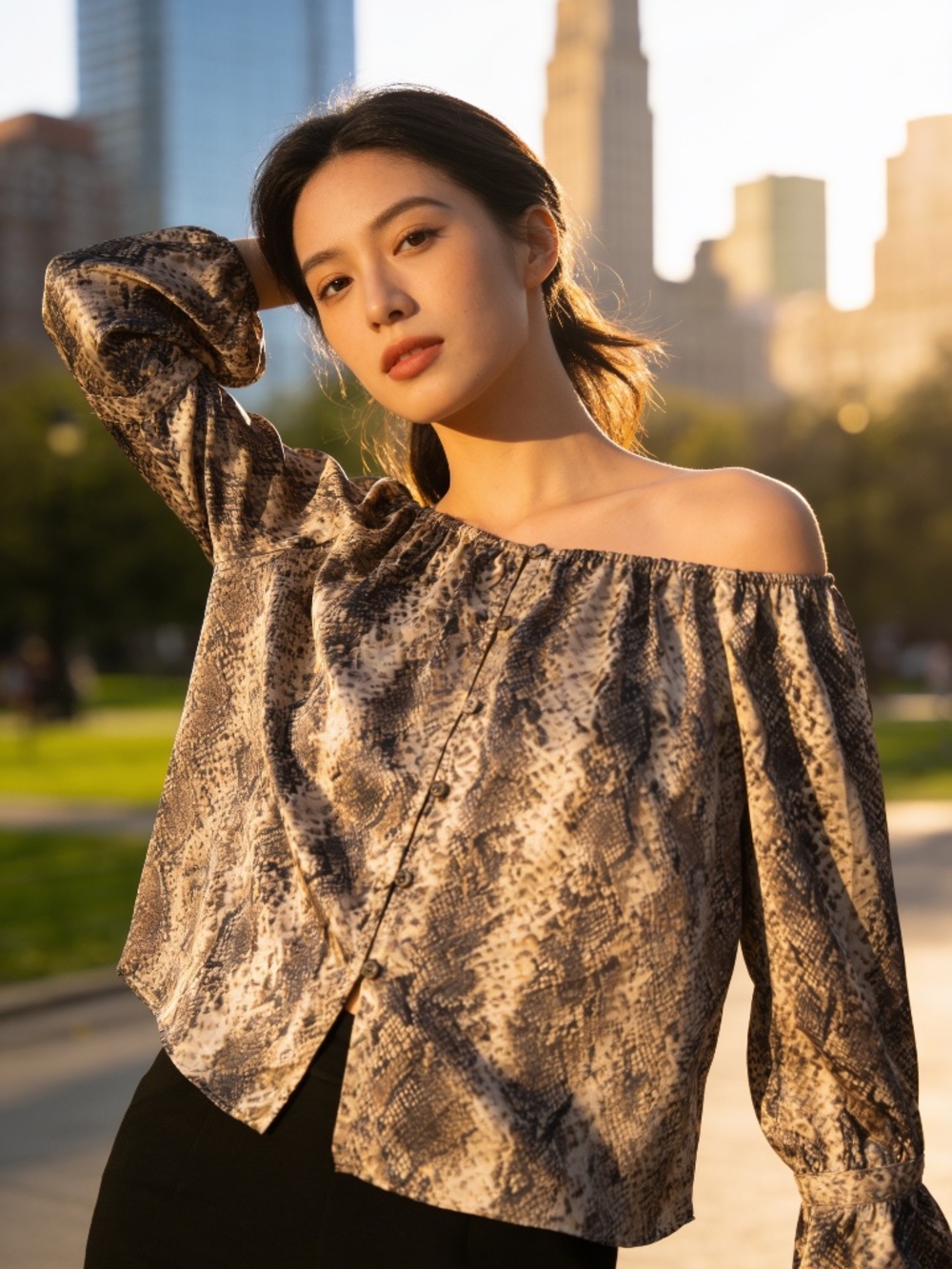 L’Academie Off Shoulder Blouse Snakeprint Size Small